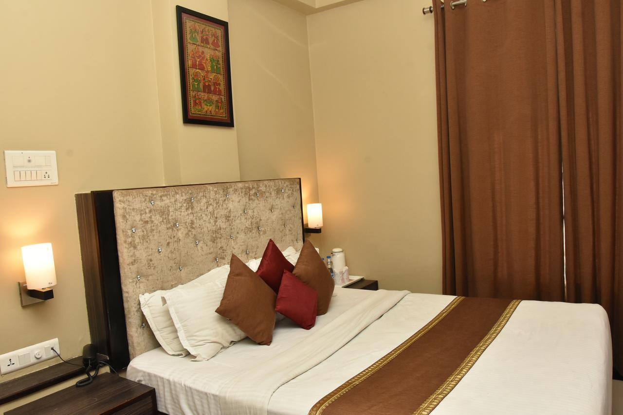 Hotel Vibhav Harsh Varanasi Ngoại thất bức ảnh