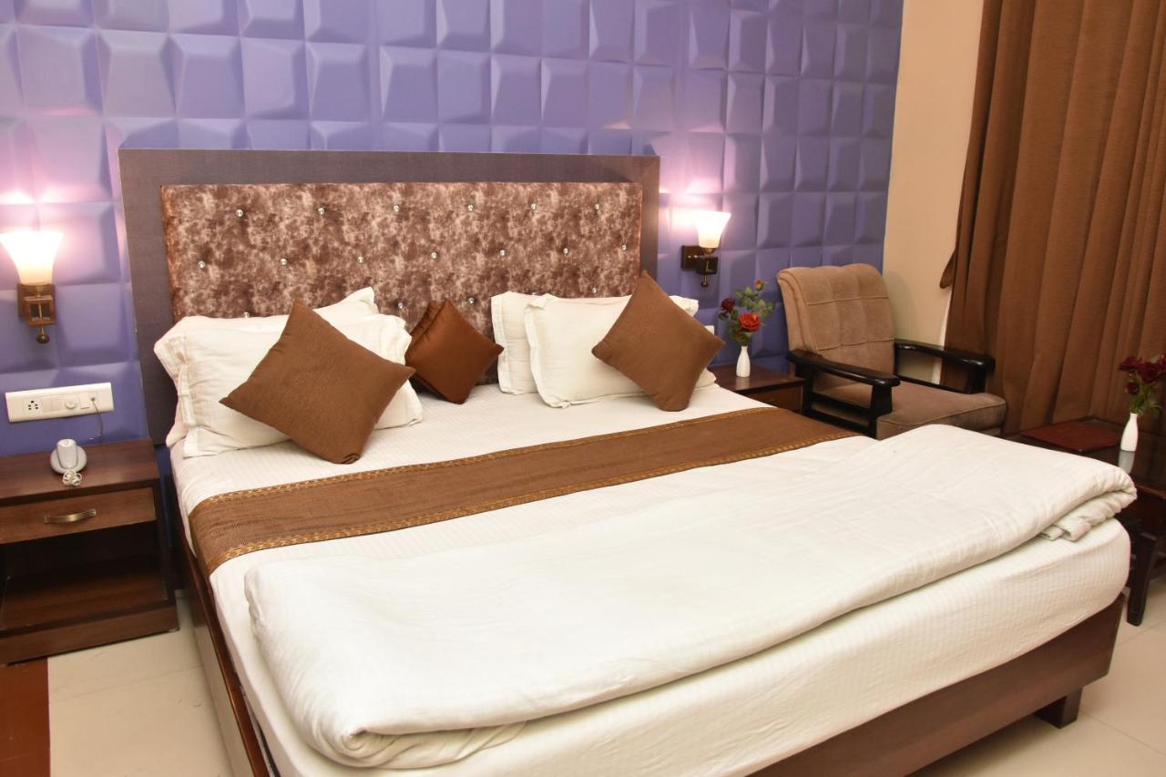 Hotel Vibhav Harsh Varanasi Ngoại thất bức ảnh