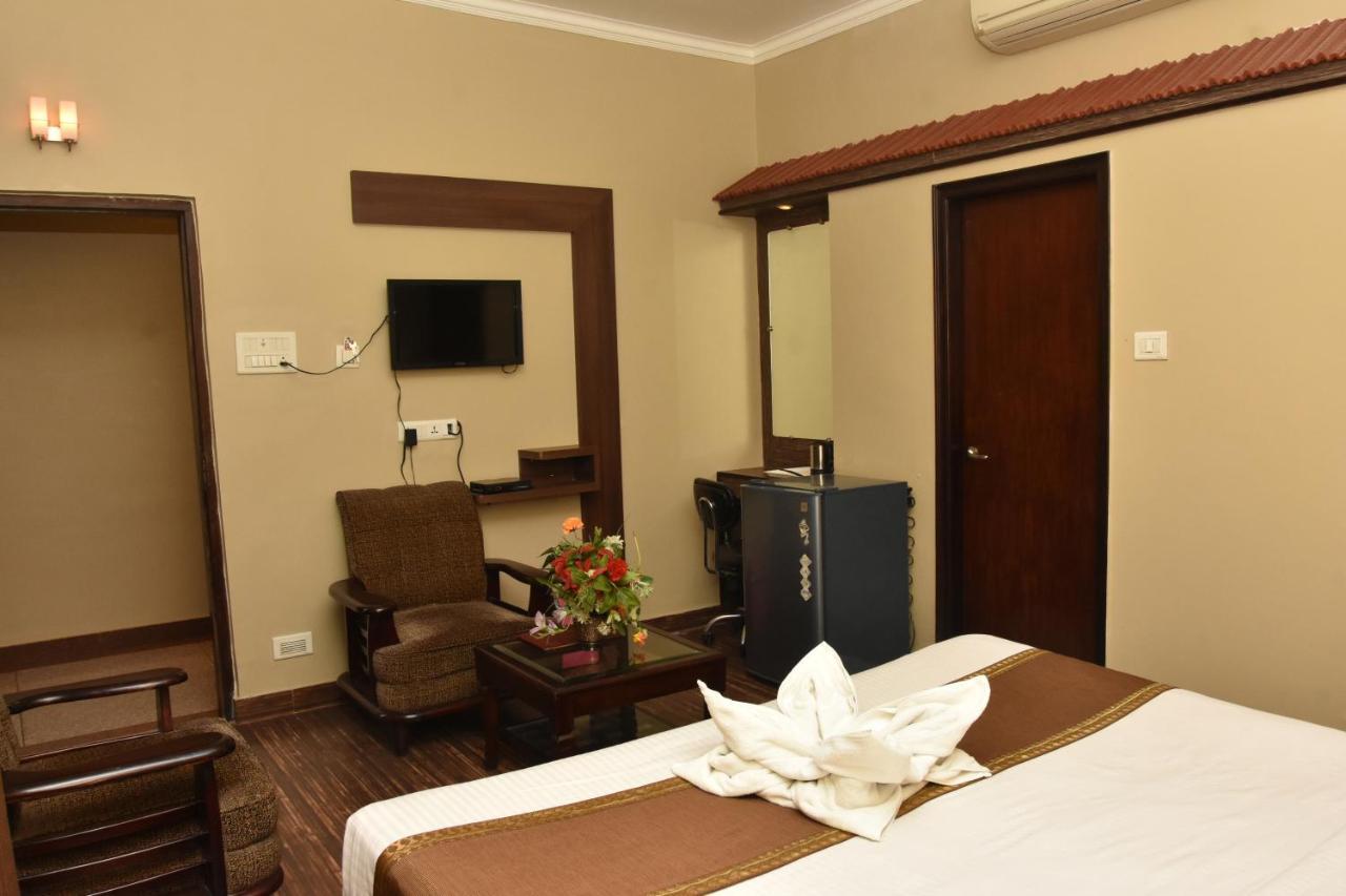 Hotel Vibhav Harsh Varanasi Ngoại thất bức ảnh