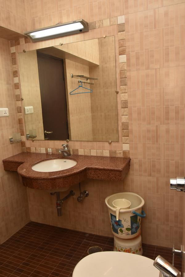 Hotel Vibhav Harsh Varanasi Ngoại thất bức ảnh